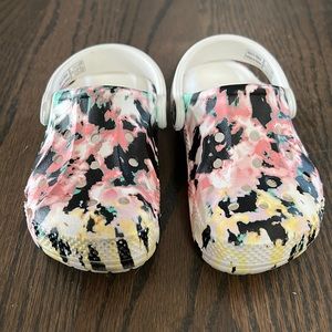 CROCS toddler girls, size 9
